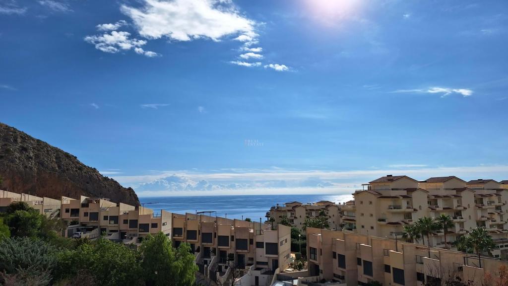 2 bed apartment in Altea