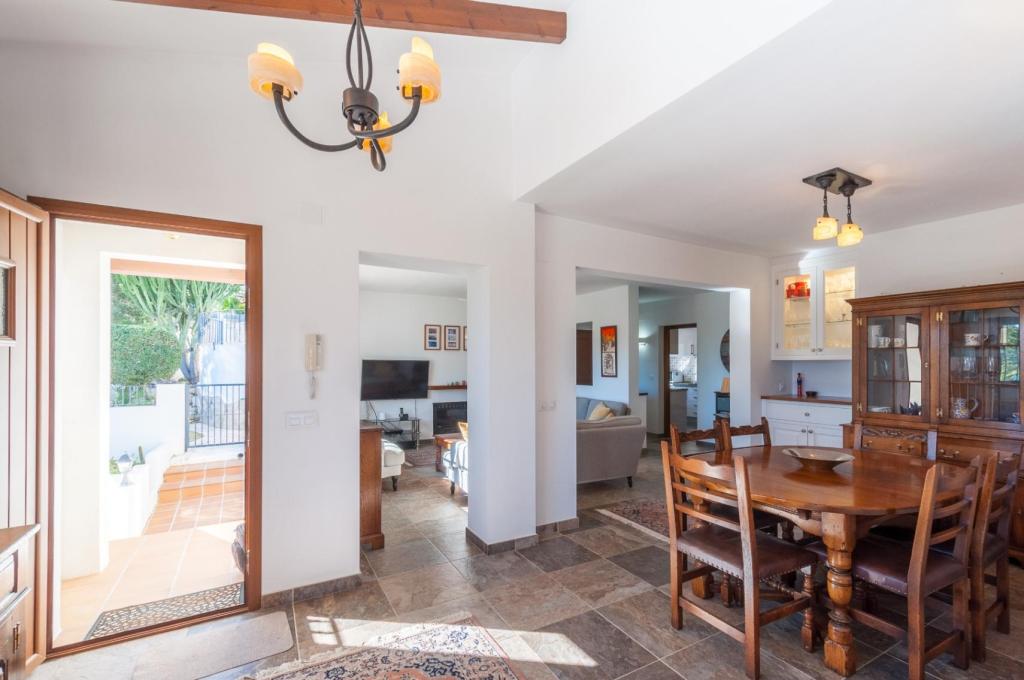 4 bed villas in Moraira