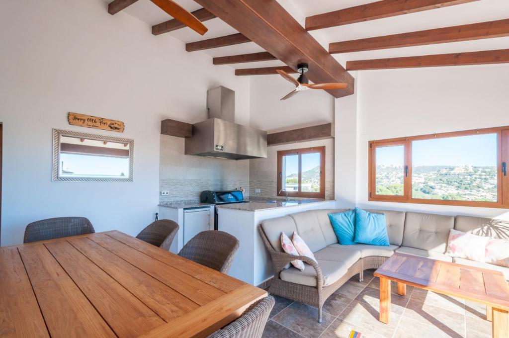 4 bed villas in Moraira
