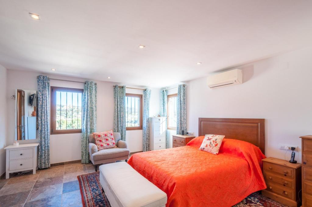 4 bed villas in Moraira