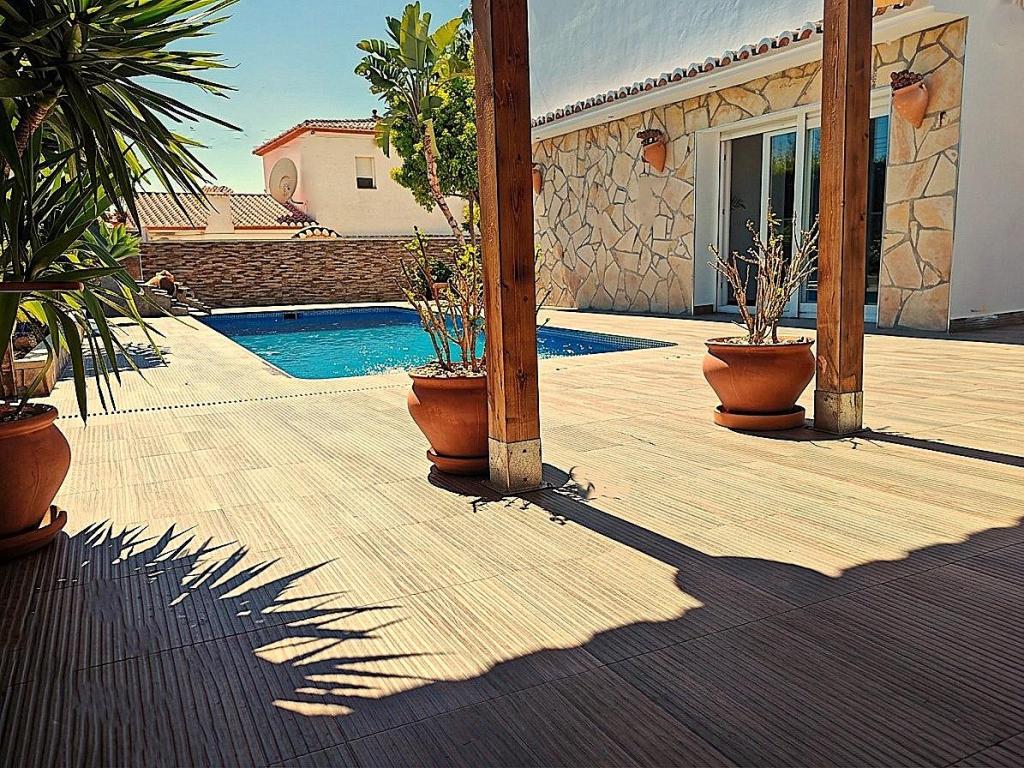 4 bed villas in Calpe / Calp