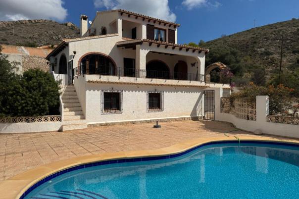 3 bed villa in Moraira