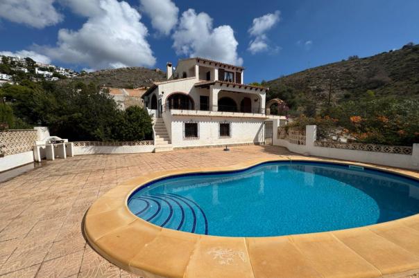 3 bed villa in Moraira
