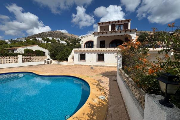 3 bed villa in Moraira