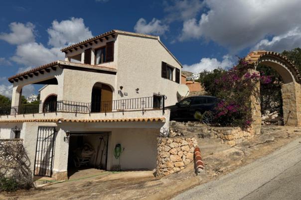 3 bed villa in Moraira
