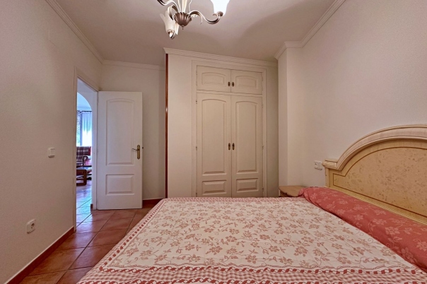 4 bed semi_detached_house in Benitachell