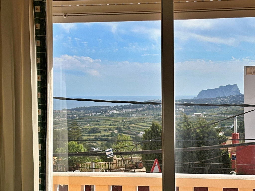 4 bed semi_detached_house in Benitachell