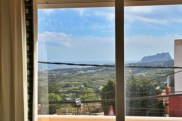 4 bed semi_detached_house in Benitachell