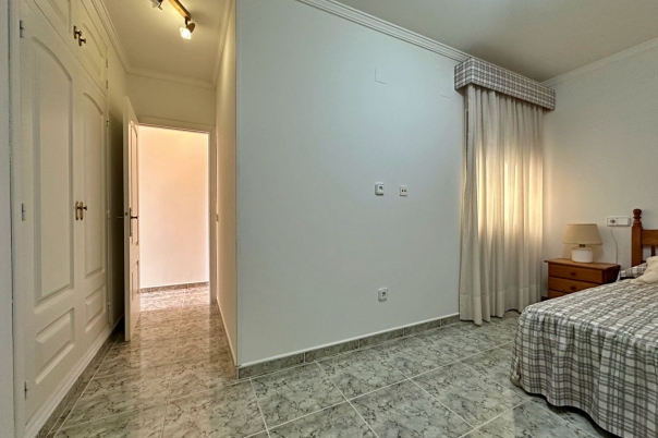 4 bed semi_detached_house in Benitachell