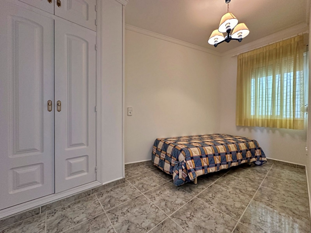 4 bed semi_detached_house in Benitachell