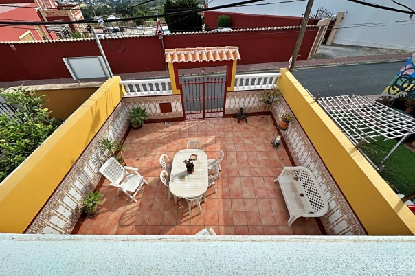 4 bed semi_detached_house in Benitachell