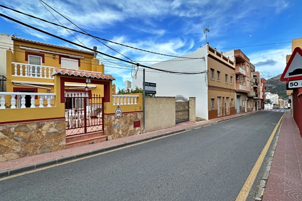 4 bed semi_detached_house in Benitachell