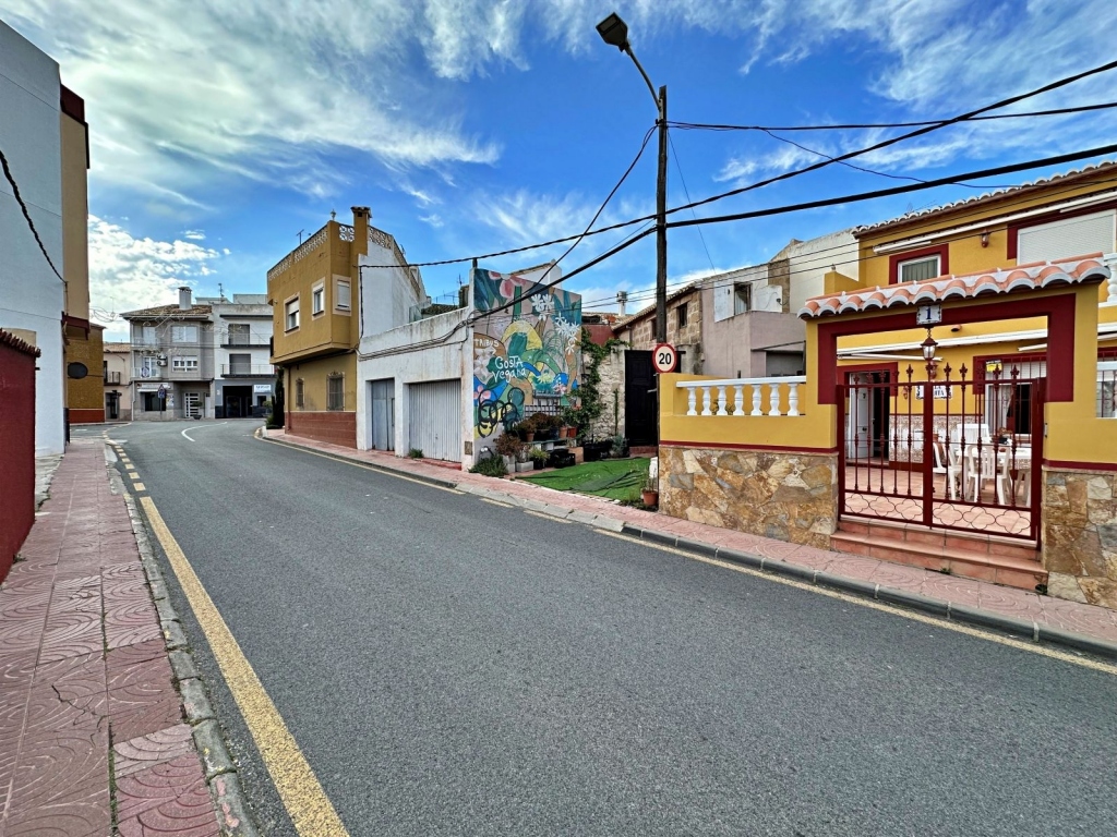 4 bed semi_detached_house in Benitachell