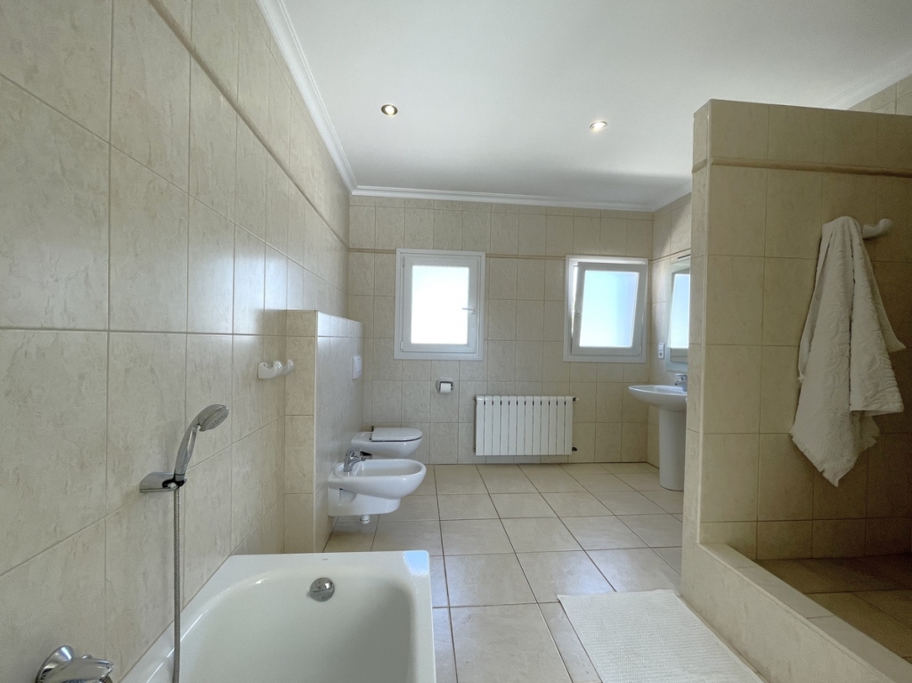 5 bed villa in Moraira