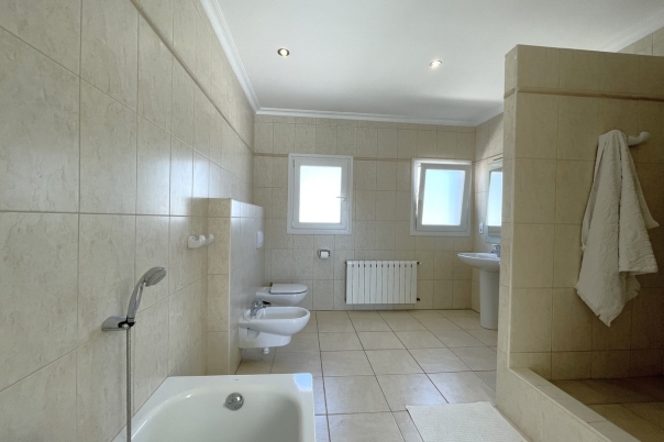 5 bed villa in Moraira