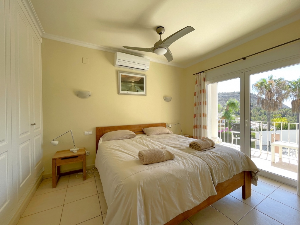 5 bed villa in Moraira