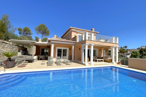 5 bed villa in Moraira