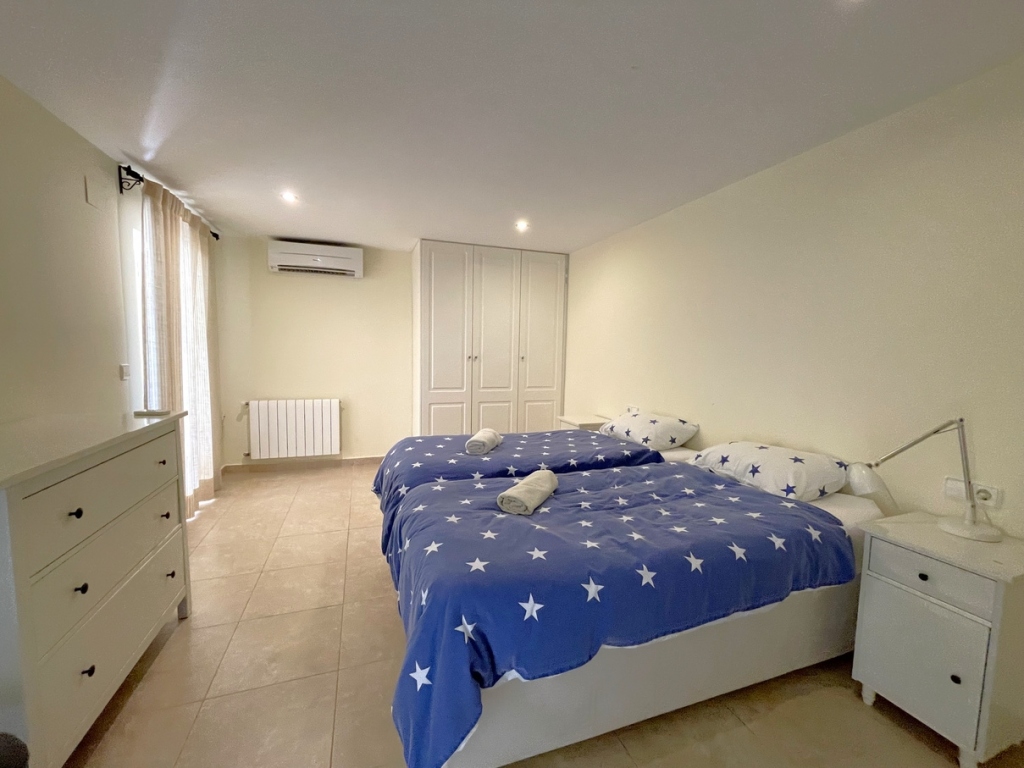 5 bed villa in Moraira