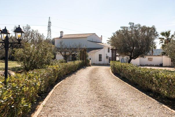 3 bed country houses - fincas in Teulada