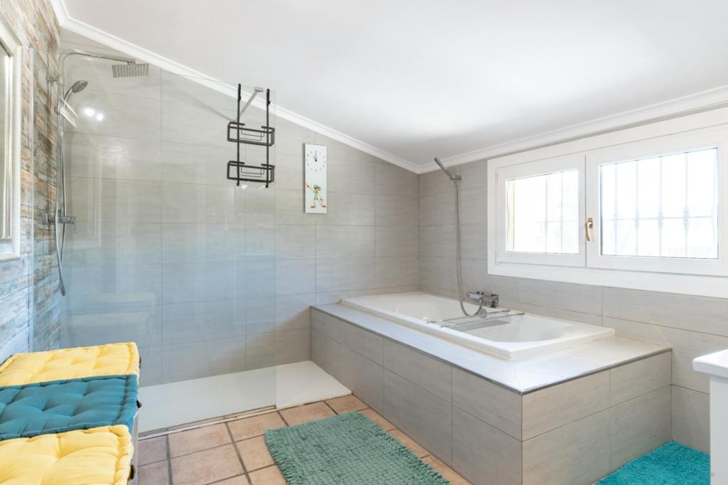3 bed country houses - fincas in Teulada