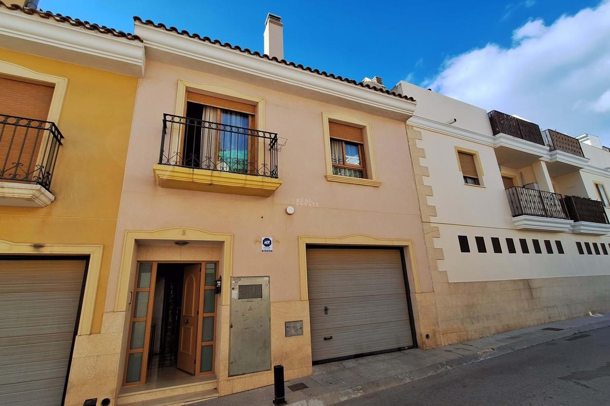 4 bed townhouse in Nucia (la)