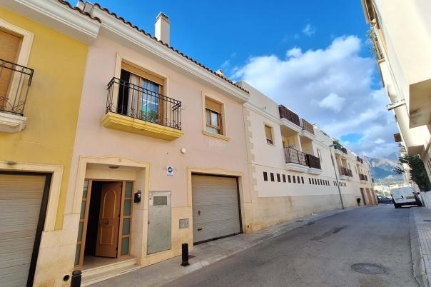 4 bed townhouse in Nucia (la)