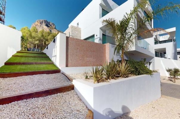 3 bed villa in Polop