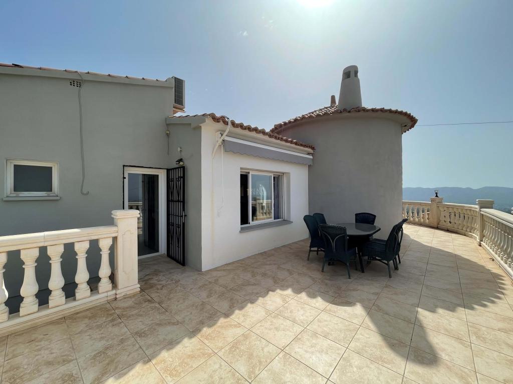 6 bed detached house in Nucia (la)