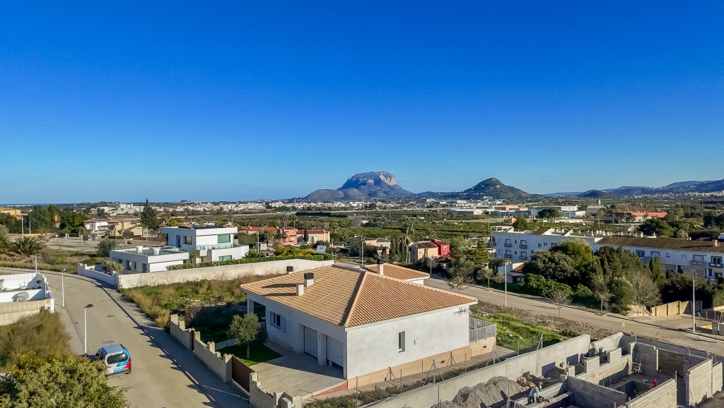 4 bed villa in Beniarbeig