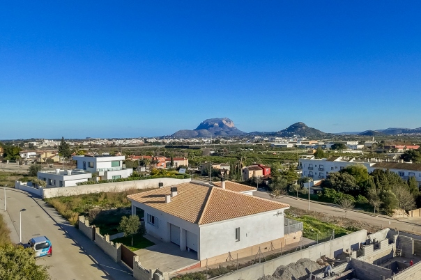 4 bed villa in Beniarbeig