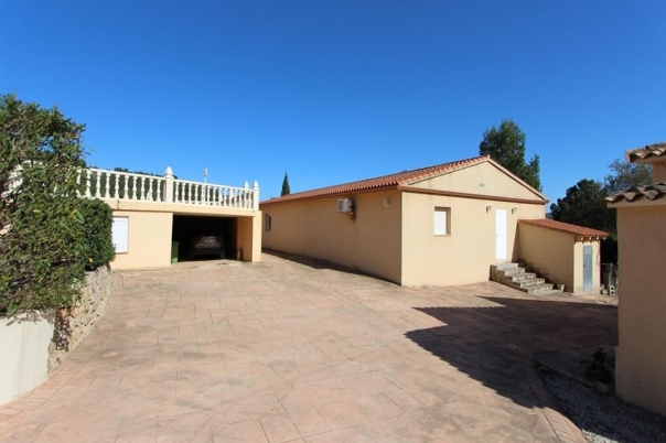 10 bed villa in Jalón