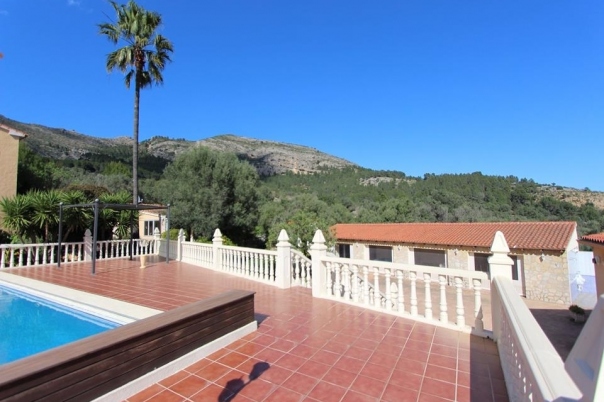 10 bed villa in Jalón
