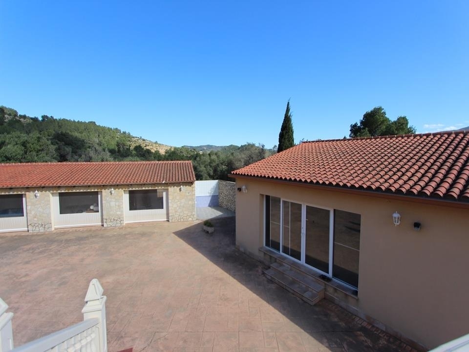 10 bed villa in Jalón
