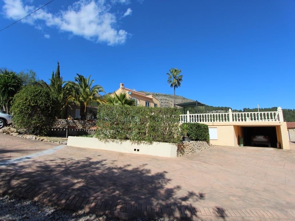 10 bed villa in Jalón