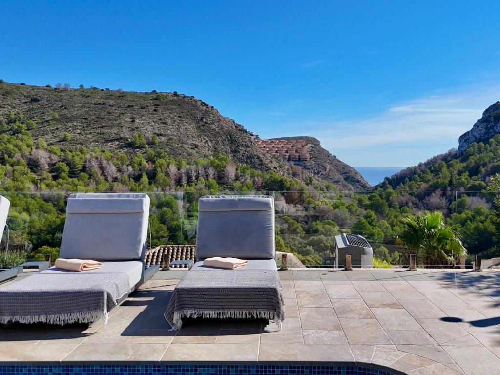 4 bed villas in Moraira
