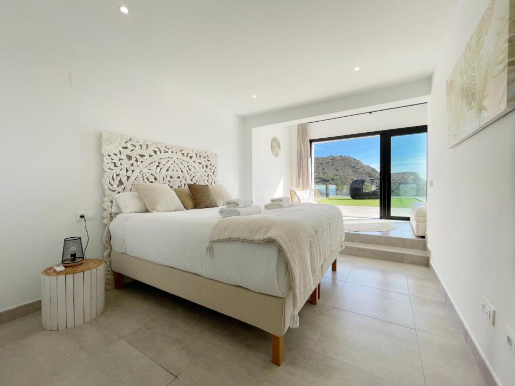 4 bed villas in Moraira