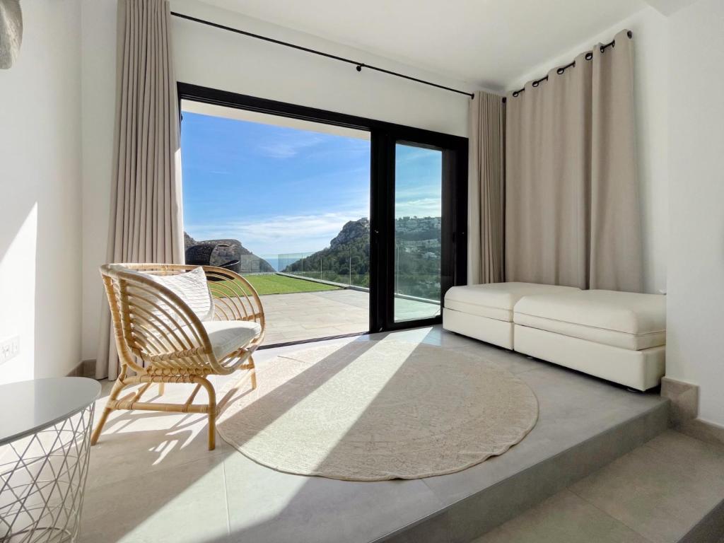 4 bed villas in Moraira