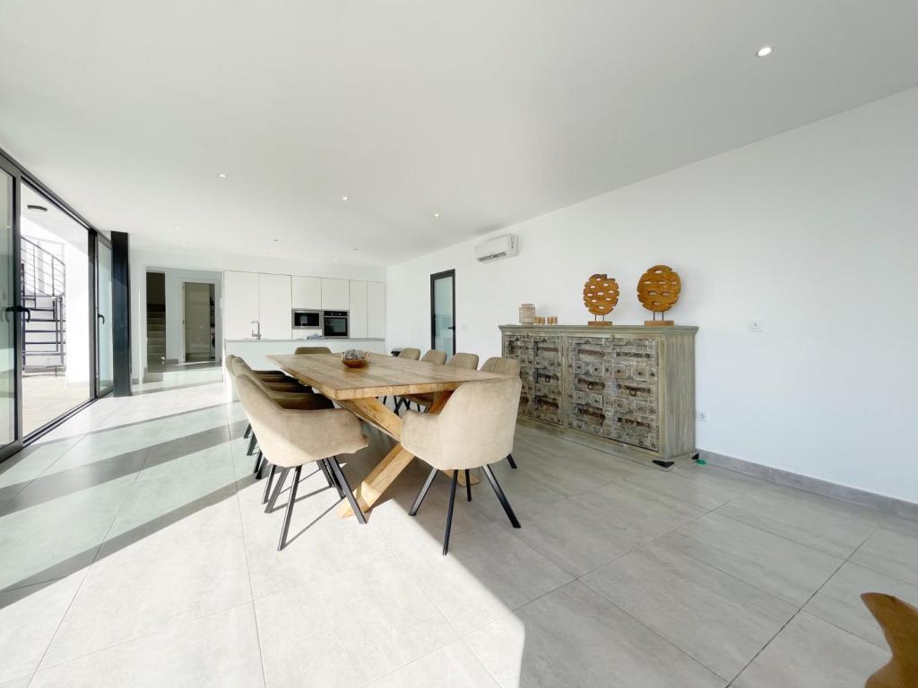 4 bed villas in Moraira