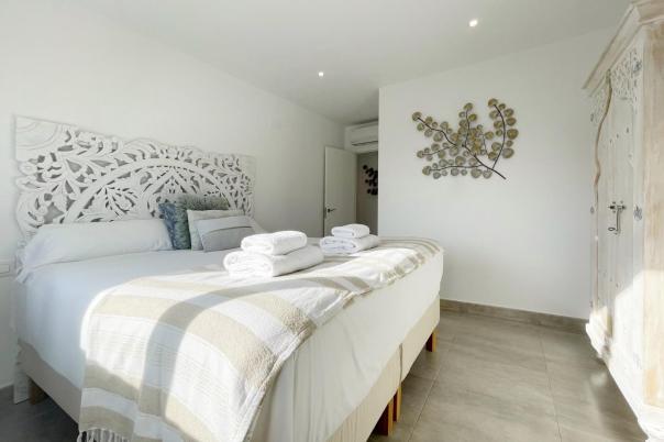 4 bed villas in Moraira