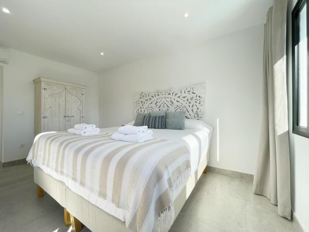 4 bed villas in Moraira