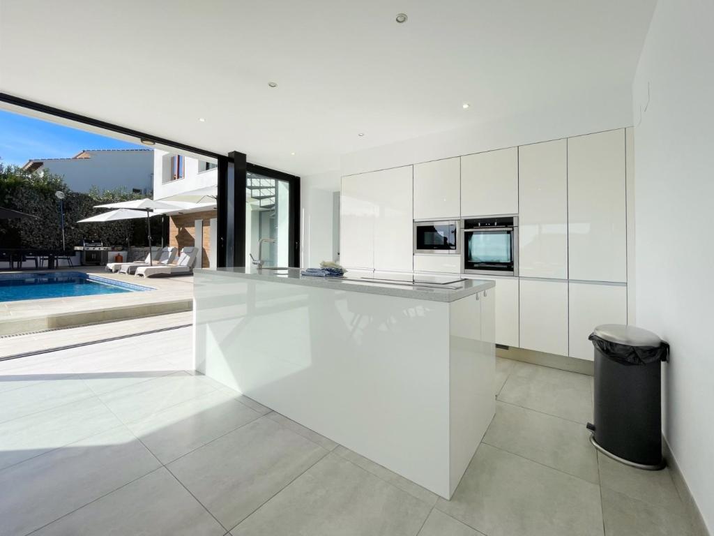 4 bed villas in Moraira