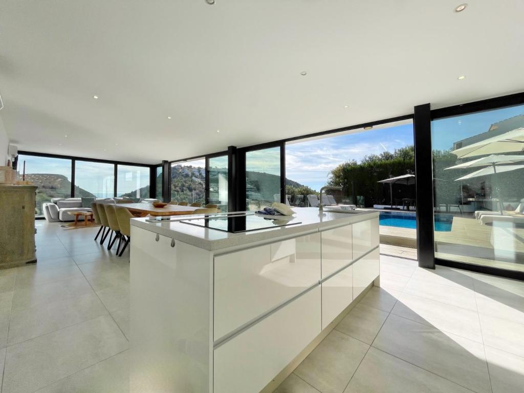 4 bed villas in Moraira