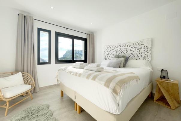 4 bed villas in Moraira