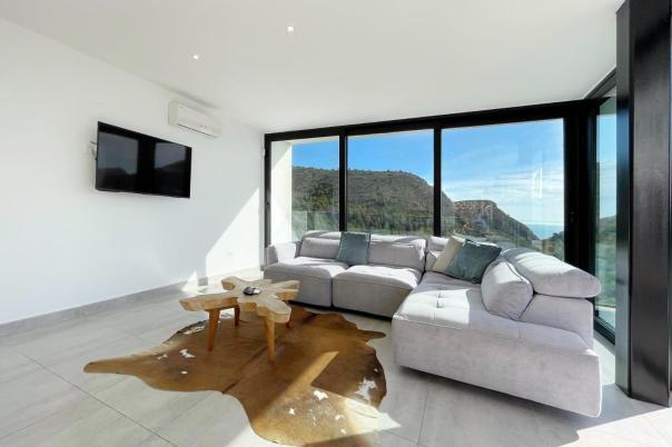 4 bed villas in Moraira