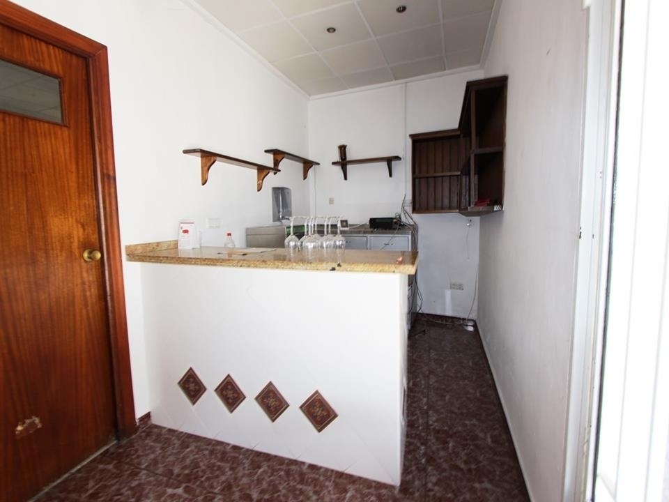 4 bed commercial_premises in Orba