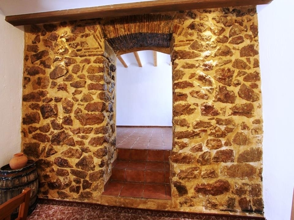 4 bed commercial_premises in Orba
