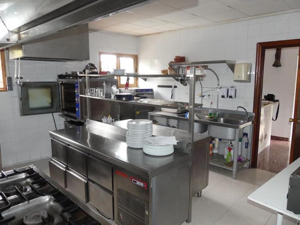 4 bed commercial_premises in Orba