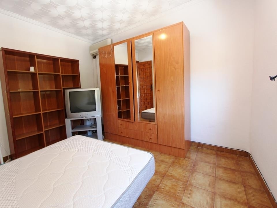 4 bed commercial_premises in Orba
