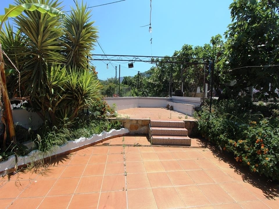 4 bed commercial_premises in Orba