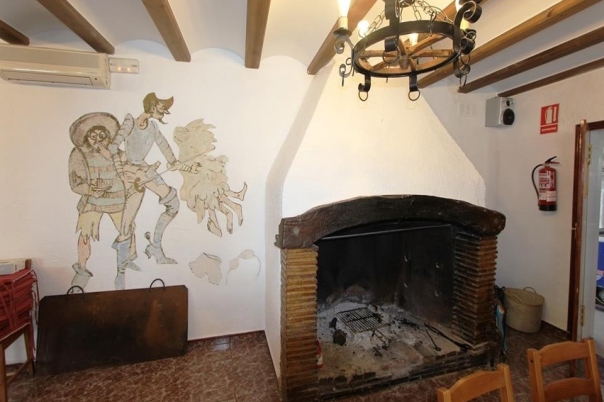 4 bed commercial_premises in Orba